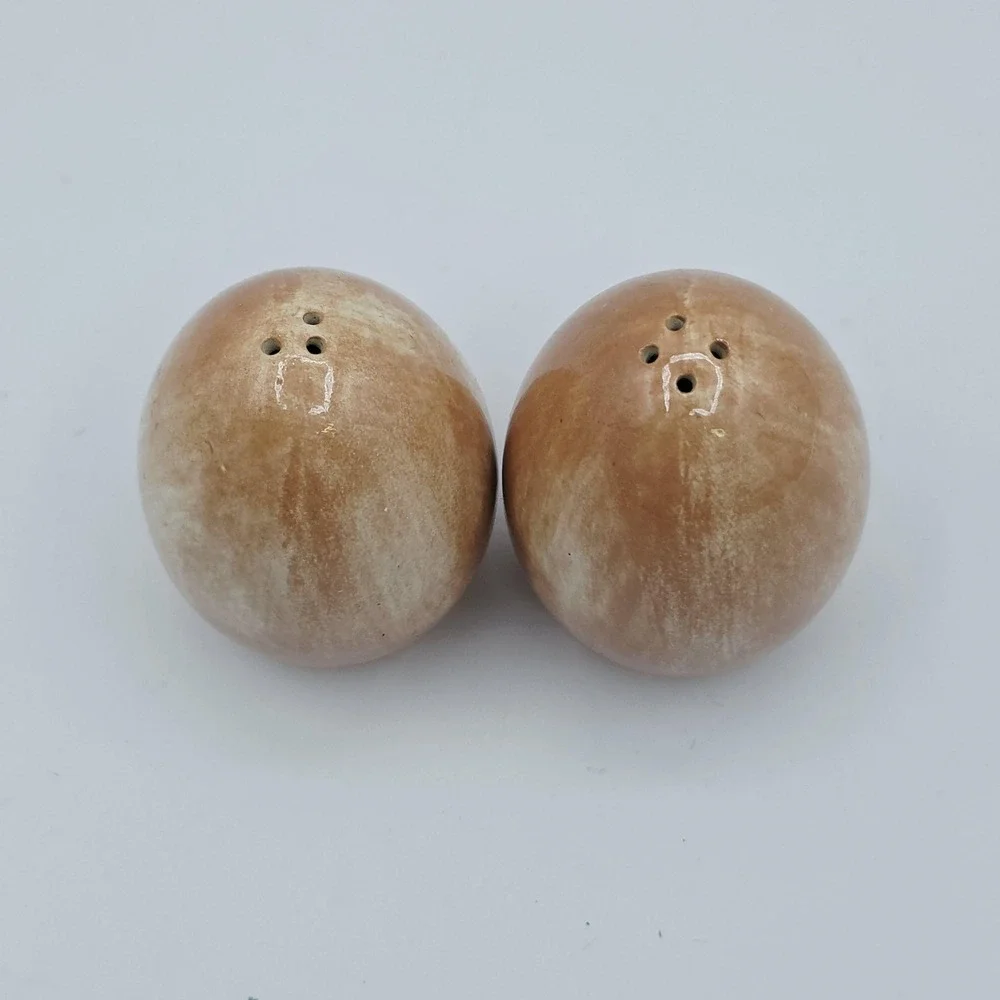 Beige Ceramic Egg Salt & Pepper Shakers Set Of 2 Small Marbled‎ Modern Kitchen